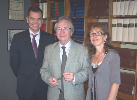 photo signature.jpg